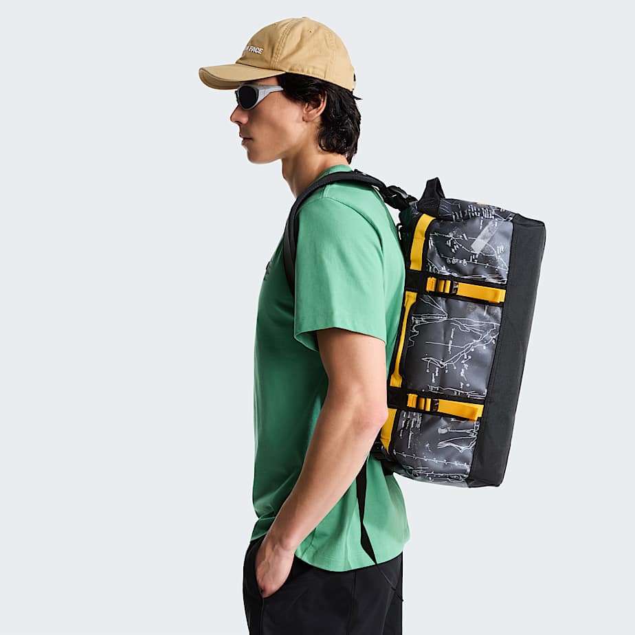 Base Camp DuffelTasche 31L  XS TNF Anthracite Grey Conrad Topos PrintSummit Gold ALT1