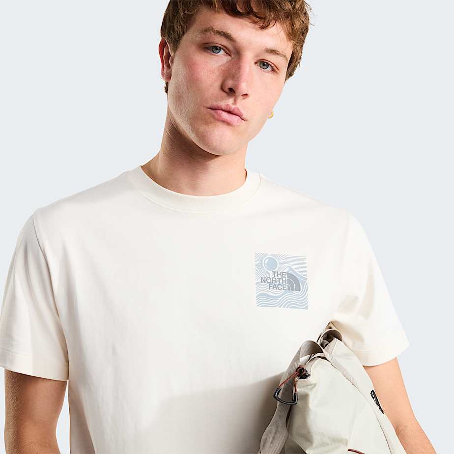 Mountain Escape relaxt geschnittenes TShirt mit Grafik Unisex TNF White Dune ALT6