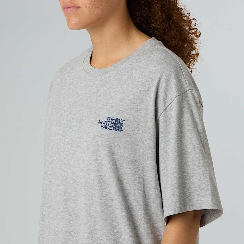 Run relaxt geschnittenes TShirt mit Grafik in Unisex TNF ALT12